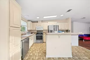 137 Franklin Ave, Pomona Park, FL 32181 - Photo 12