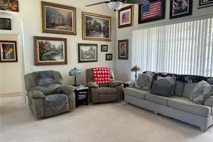 210 W Rexford Dr, Beverly Hills, FL 34465 - Photo 4