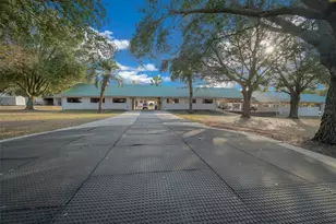 16921 SE 19th Ct, Summerfield, FL 34491 - Photo 2