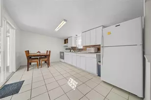 18434 SE 24th St, Silver Springs, FL 34488 - Photo 16