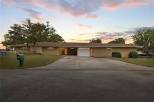 8 SE Ocale Way, Summerfield, FL 34491 - Photo 2