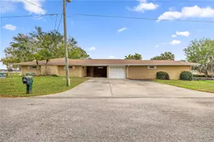 8 SE Ocale Way, Summerfield, FL 34491 - Photo 1