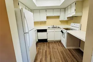 584 Bahia Cir, Ocala, FL 34472 - Photo 2