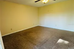 584 Bahia Cir, Ocala, FL 34472 - Photo 4