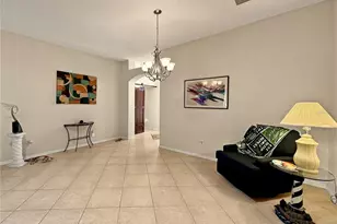 867 Castleberry Cir, The Villages, FL 32162 - Photo 8