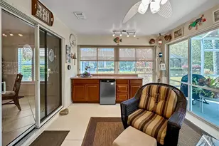 867 Castleberry Cir, The Villages, FL 32162 - Photo 32