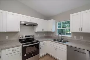 2 Malauka Loop Ln, Ocklawaha, FL 32179 - Photo 12