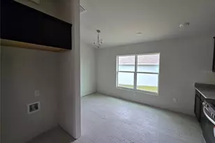 422 W Putting Green Ct, Beverly Hills, FL 34465 - Photo 12