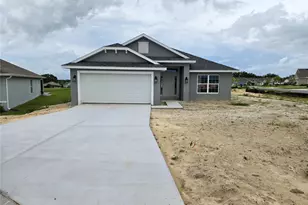 422 W Putting Green Ct, Beverly Hills, FL 34465 - Photo 4