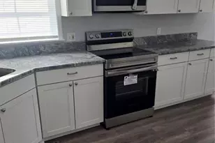 119 Walt Ln, Satsuma, FL 32189 - Photo 10