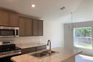 10060 N Carver Dr, Citrus Springs, FL 34434 - Photo 4