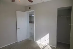 8132 Fairways Cir, Ocala, FL 34472 - Photo 18