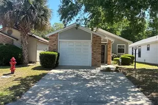 2127 NE 40th Ave, Ocala, FL 34470 - Photo 1