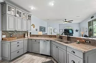 4658 W Hacienda Dr, Beverly Hills, FL 34465 - Photo 10