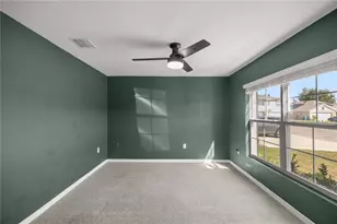 8617 Triumph Cir, Wildwood, FL 34785 - Photo 4