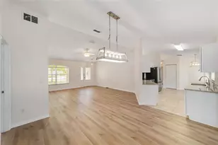 4886 NW 30th Pl, Ocala, FL 34482 - Photo 4