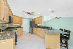 12001 SW Kingsway Cir, Lake Suzy, FL 34269 - Photo 20