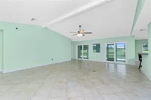 12001 SW Kingsway Cir, Lake Suzy, FL 34269 - Photo 8