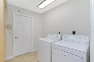 12001 SW Kingsway Cir, Lake Suzy, FL 34269 - Photo 42