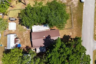 18435 SE 58th St, Ocklawaha, FL 32179 - Photo 2