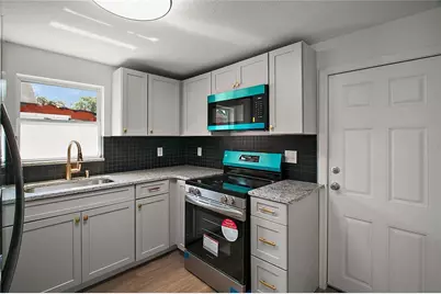 719 NW 8th Street, Ocala, FL 34475 - Photo 8