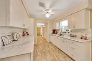 66 S Desoto St, Beverly Hills, FL 34465 - Photo 12