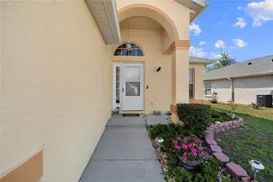 10468 S Drew Bryant Cir, Floral City, FL 34436 - Photo 2