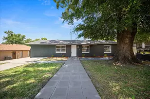 219 Marion Oaks Ln, Ocala, FL 34473 - Photo 2