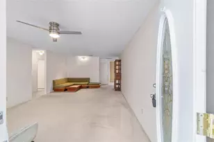 8885 SW 90th Ln, Ocala, FL 34481 - Photo 6