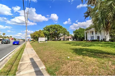 944 E Silver Springs Boulevard, Ocala, FL 34470 - Photo 4