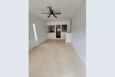 219 NE Tuscawilla Avenue, Ocala, FL 34470 - Photo 2