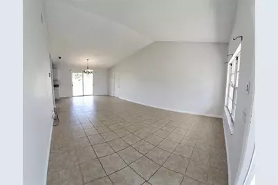 316 Oak Track Drive, Ocala, FL 34472 - Photo 4