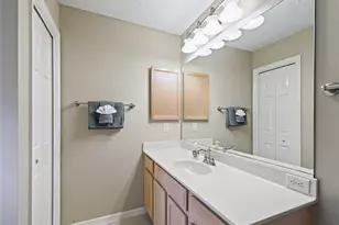 1095 Blythe Way, The Villages, FL 32162 - Photo 16