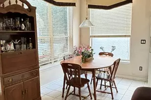 2733 Scarborough Dr, Kissimmee, FL 34744 - Photo 10