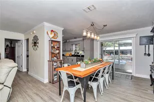 11151 SE 30th St, Morriston, FL 32668 - Photo 16