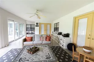 1915 SW 40th Pl, Ocala, FL 34471 - Photo 2