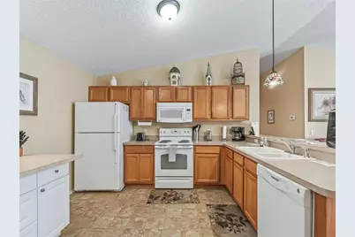 1322 Hollyberry Place, The Villages, FL 32162 - Photo 12