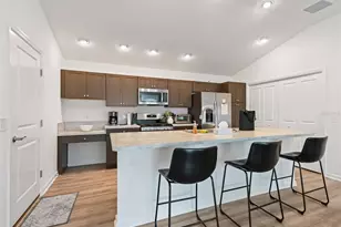 1642 Echols Ct, The Villages, FL 34762 - Photo 8