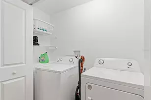 1642 Echols Ct, The Villages, FL 34762 - Photo 12