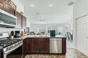 1657 McDonald Ct, The Villages, FL 32163 - Photo 12