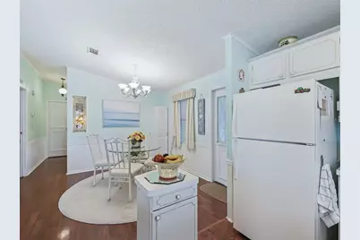 1705 W Schwartz Boulevard, Lady Lake, FL 32159 - Photo 6