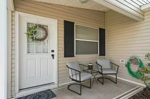 2343 Dillon Ln, The Villages, FL 32162 - Photo 4