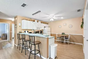 2863 Barboza Dr, The Villages, FL 32162 - Photo 10