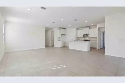 8574 Pinecrest Trail, Wildwood, FL 34785 - Photo 10