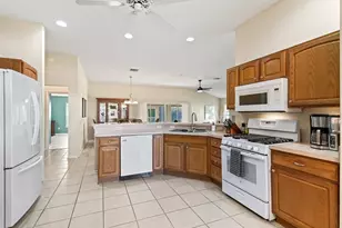 3008 Rugby Way, The Villages, FL 32162 - Photo 8