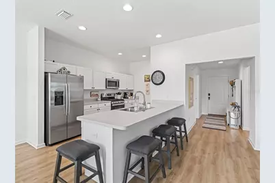 928 Veronica Court, The Villages, FL 34762 - Photo 8