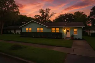 1137 NE 9th St, Ocala, FL 34470 - Photo 6