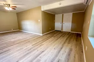 1118 Co Rd 440, Lake Panasoffkee, FL 33538 - Photo 10