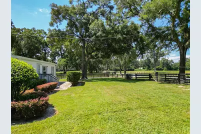 8901 NW 137th Avenue, Morriston, FL 32668 - Photo 10