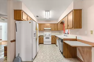 3725 NE 18th Ave, Ocala, FL 34479 - Photo 8